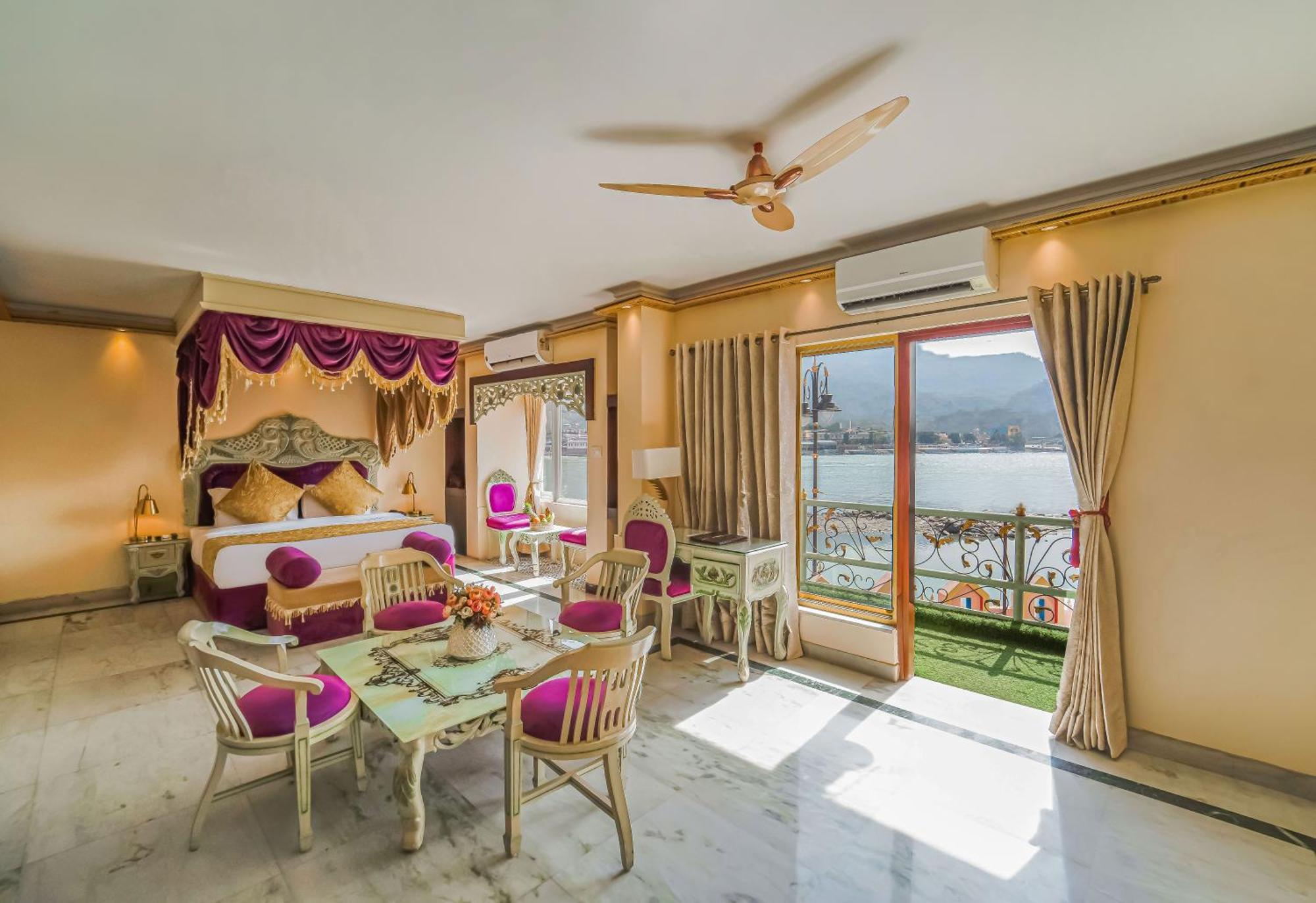 The Neeraj Ganga Heritage Palace リシケーシュ エクステリア 写真