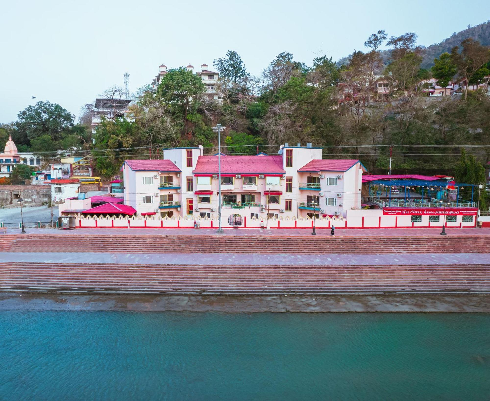 The Neeraj Ganga Heritage Palace リシケーシュ エクステリア 写真