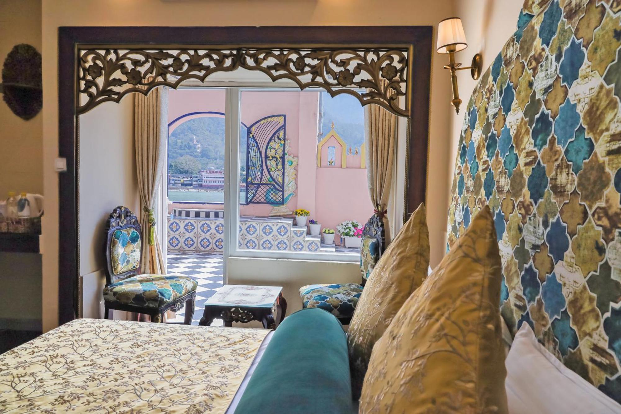 The Neeraj Ganga Heritage Palace リシケーシュ エクステリア 写真